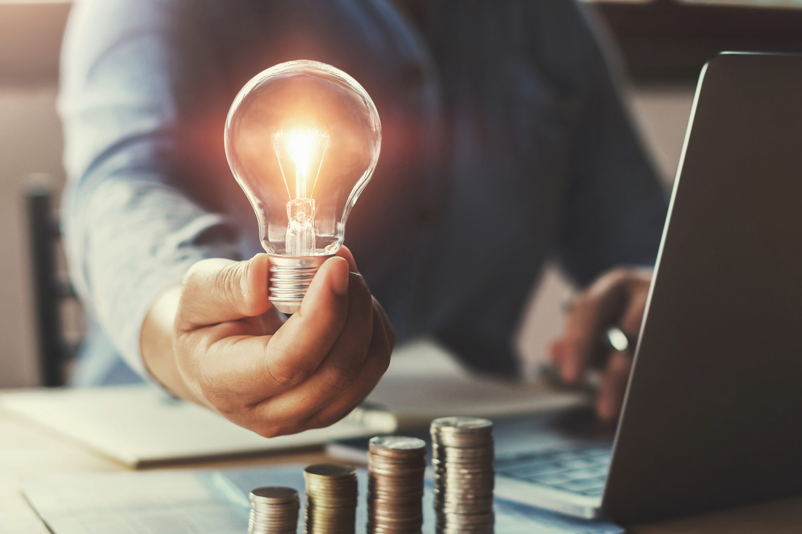 Uniamo le idee, accendiamo il tuo brand